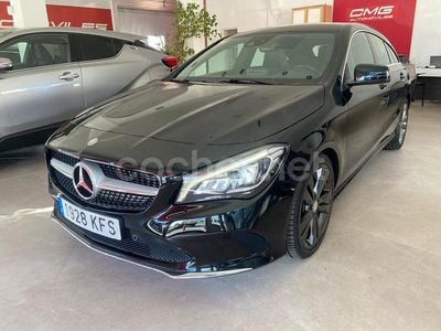 Negro Usado 2017 Mercedes CLA200 Shooting Brake Familiar | 17.999 € (Precio justo)