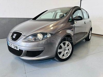 Usado Seat Altea Reference 105 CV (77 kW) 2006 Beige Monovolumen