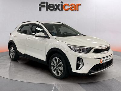 Blanco Usado 2022 Kia Stonic SUV | 14.390 € (Precio justo)