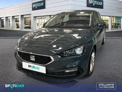 Usado Seat Leon Style 116 CV (85 kW) 2025 Gris Utilitario