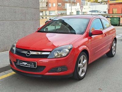 Rojo Usado 2007 Opel Astra GTC Coupe | 4990 € (Precio justo)