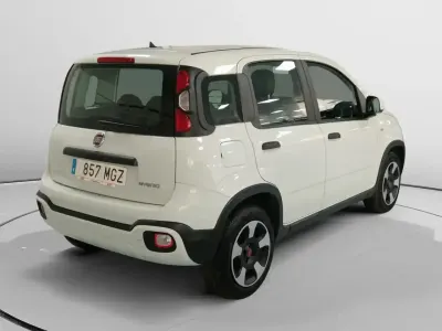 Usado Fiat Panda Cross Cross 70 CV (51 kW) 2023 Blanco Utilitario