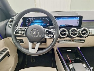 Mercedes GLB200