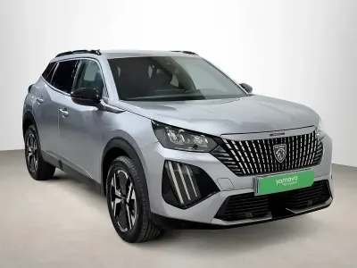 Käytetty Peugeot 2008 Allure 131 HP (96 kW) 2024 Hopea Katumaasturi