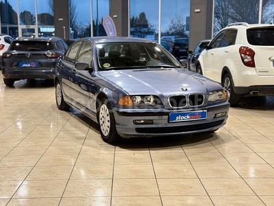 Gris / plata Usado 2001 BMW 318 Berlina | 6900 € (Caro)