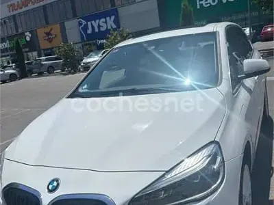 Usado BMW 225 Active Tourer iPerformance 224 CV (164 kW) 2019 Blanco Monovolumen