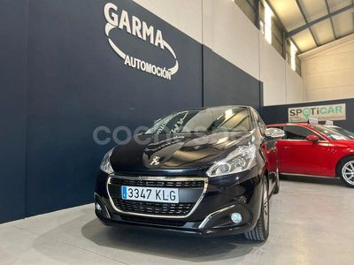 Usado Peugeot 208 Allure 110 CV (80 kW) 2018 Azul Utilitario
