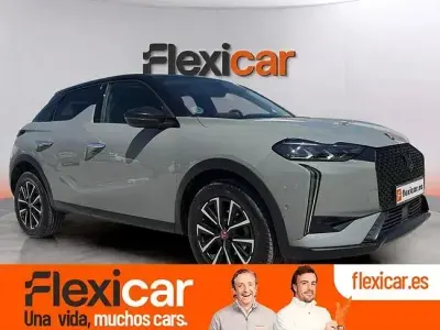 Usado DS Automobiles DS3 Crossback Performance 130 CV (95 kW) 2023 Gris SUV