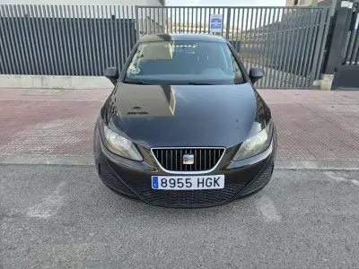 Usado Seat Ibiza Copa 90 CV (66 kW) 2011 Negro Utilitario
