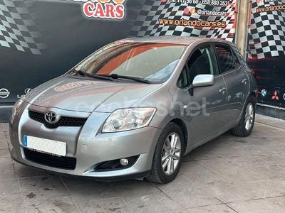Gris / plata Usado 2008 Toyota Auris Berlina | 4600 € (Buen precio)