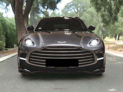 Aston Martin DBX 707