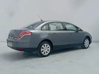 Usado Citroën C4 110 CV (80 kW) 2008 Gris Berlina