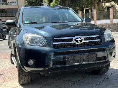 Usado Toyota RAV4 Premium 177 CV (130 kW) 2008 Verde SUV