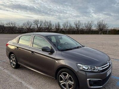 Usado Citroën C-Elysee I Shine 100 CV (73 kW) 2018 Gris / plata Berlina