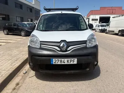 Usado Renault Kangoo 75 CV (55 kW) 2018 Blanco Monovolumen