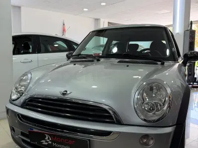 Usado Mini Cooper 116 CV (85 kW) 2006 Gris / plata Utilitario