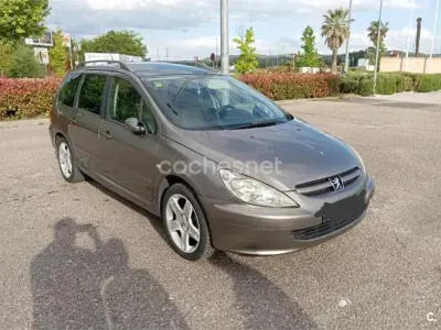 Usado Peugeot 307 110 CV (80 kW) 2005 Marrón Familiar