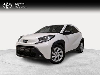 Usado Toyota Aygo X Play 72 CV (52 kW) 2024 Blanco SUV