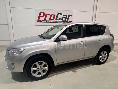 Gris / plata Usado 2010 Toyota RAV4 Active SUV | 14.990 € (Precio justo)
