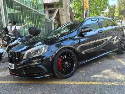 Usado Mercedes A45 AMG AMG 360 CV (264 kW) 2015 Negro Utilitario