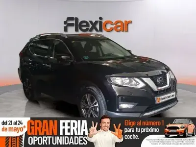 Usado Nissan X-Trail Acenta 160 HP (117 kW) 2019 Preto SUV