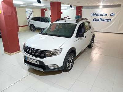 Usado Dacia Sandero Comfort 90 CV (66 kW) 2021 Blanco
