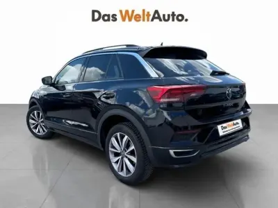 Usado VW T-Roc Advance 110 CV (80 kW) 2022 Negro SUV