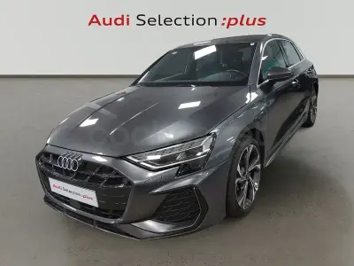 Usado Audi A3 204 CV (150 kW) 2025 Gris / plata Berlina