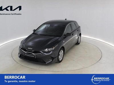 Usado Kia Ceed 100 CV (73 kW) 2025 Negro Utilitario