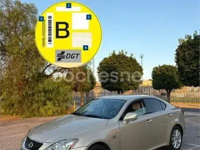Usado Lexus IS220d Sport Line 177 CV (130 kW) 2008 Beige Berlina