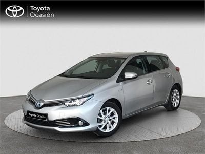 Usado Toyota Auris Active 136 CV (100 kW) 2018 Gris Monovolumen