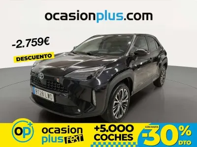 Używany Toyota Yaris Cross Plus 116 KM (85 kW) 2022 Czarny SUV