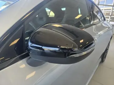 Käytetty Mercedes CLA200 163 HP (119 kW) 2025 Hopea