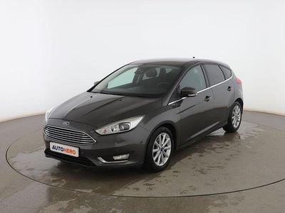 Usado Ford Focus Titanium 125 CV (91 kW) 2014 Gris Berlina