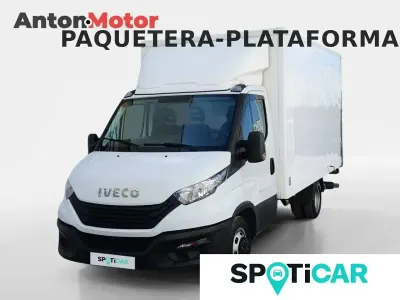 Usado Iveco Daily 160 CV (117 kW) 2023 Blanco Berlina
