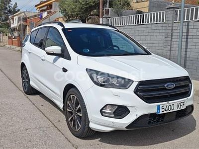 Usado Ford Kuga ST-Line 150 CV (110 kW) 2017 Blanco SUV