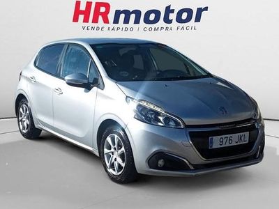Usado 2015 Peugeot 208 Active Utilitario | 7210 € (Precio justo)