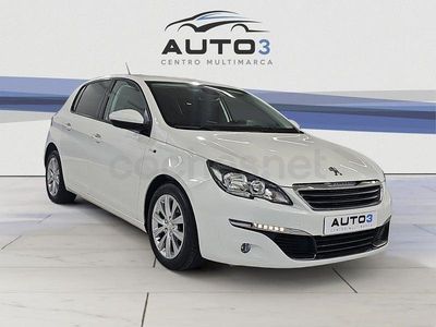 Usado Peugeot 308 Allure 100 CV (73 kW) 2017 Blanco Berlina