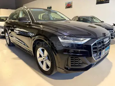 Usado Audi Q8 Ambiente 231 CV (169 kW) 2020 Negro SUV
