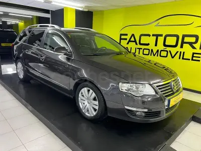 Używany VW Passat Highline 140 KM (102 kW) 2009 Szary Kombi