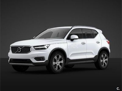 Blanco Usado 2021 Volvo XC40 Inscription SUV | 27.500 € (Un poco caro)