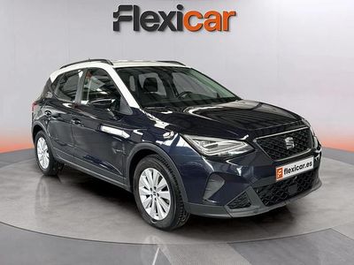 Usado Seat Arona Style 110 CV (80 kW) 2022 Azul SUV