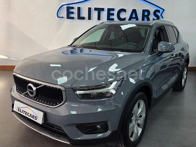 Usado Volvo XC40 Momentum 150 CV (110 kW) 2020 Gris / plata SUV