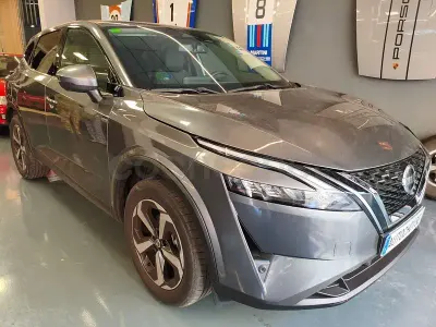 Usado Nissan Qashqai 158 CV (116 kW) 2022 Gris / plata SUV