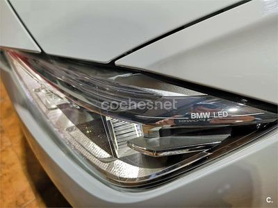 Usado BMW 320 Efficient Dynamics 163 CV (119 kW) 2018 Blanco Berlina