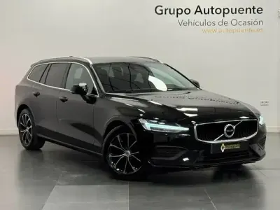 Usado Volvo V60 Momentum 197 HP (144 kW) 2021 Preto Carrinha