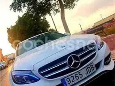 Usado Mercedes C220 170 CV (125 kW) 2015 Blanco Berlina