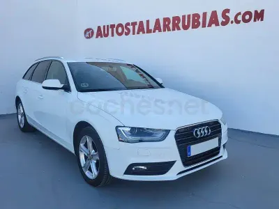 Usado Audi A4 Premium 136 CV (100 kW) 2014 Blanco Familiar