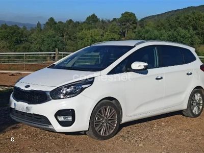 Usado Kia Carens 115 CV (84 kW) 2017 Blanco Monovolumen