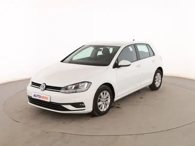 Usado VW Golf VII 116 CV (85 kW) 2018 Blanco Berlina